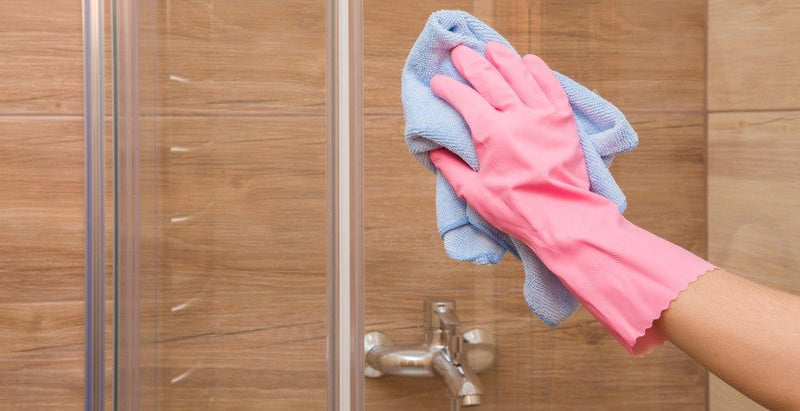 5 Mistakes People Make When Cleaning Shower Doors (And How to Avoid Them)